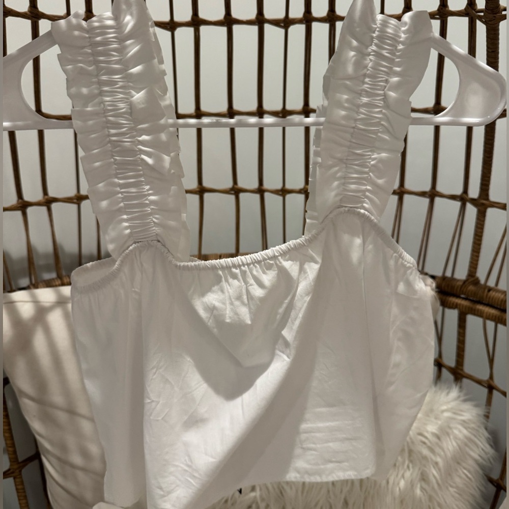GIANNI BINI White Ruched Strap Blouse
